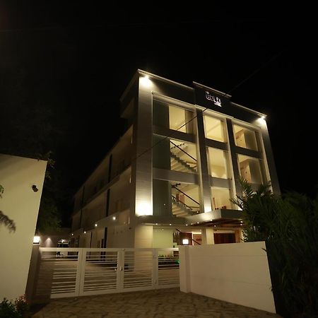 The Gold Hotel Palakkad Ngoại thất bức ảnh