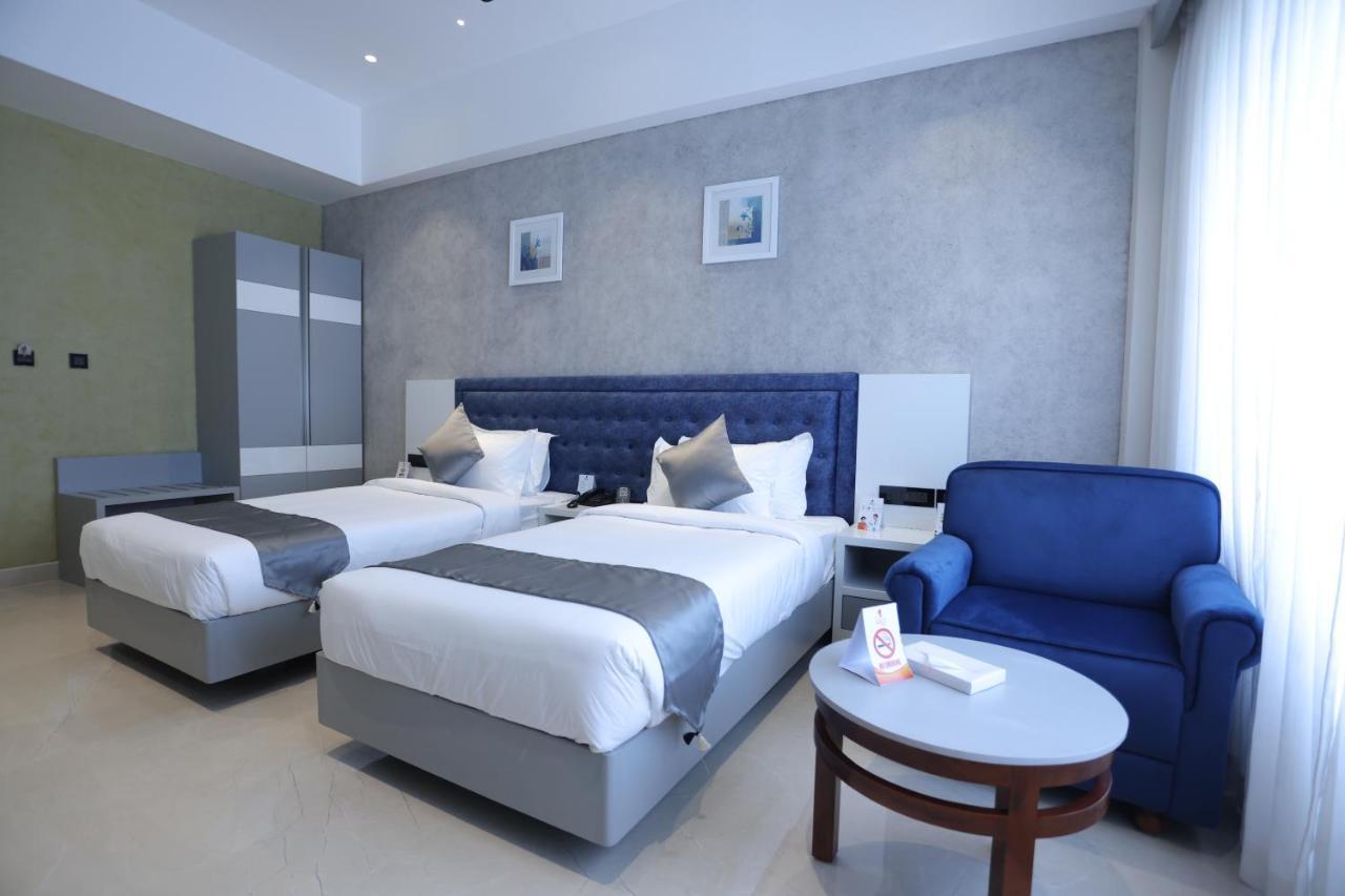 The Gold Hotel Palakkad Ngoại thất bức ảnh
